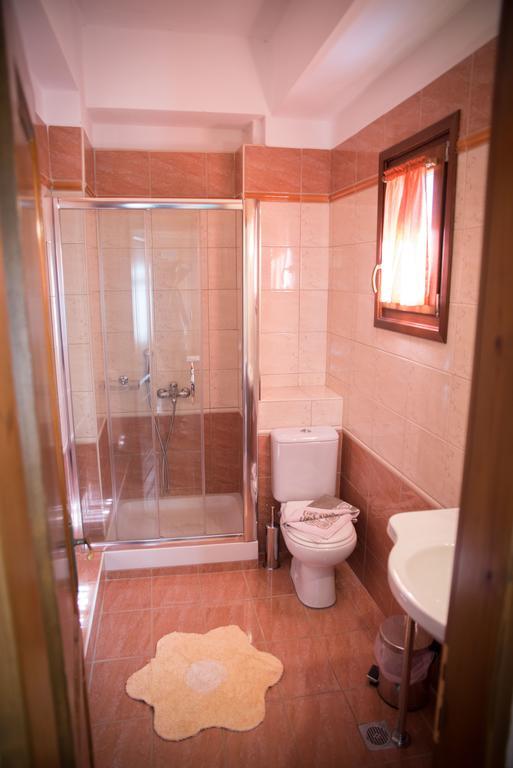 Kallisto Guesthouse ツァガラダ エクステリア 写真