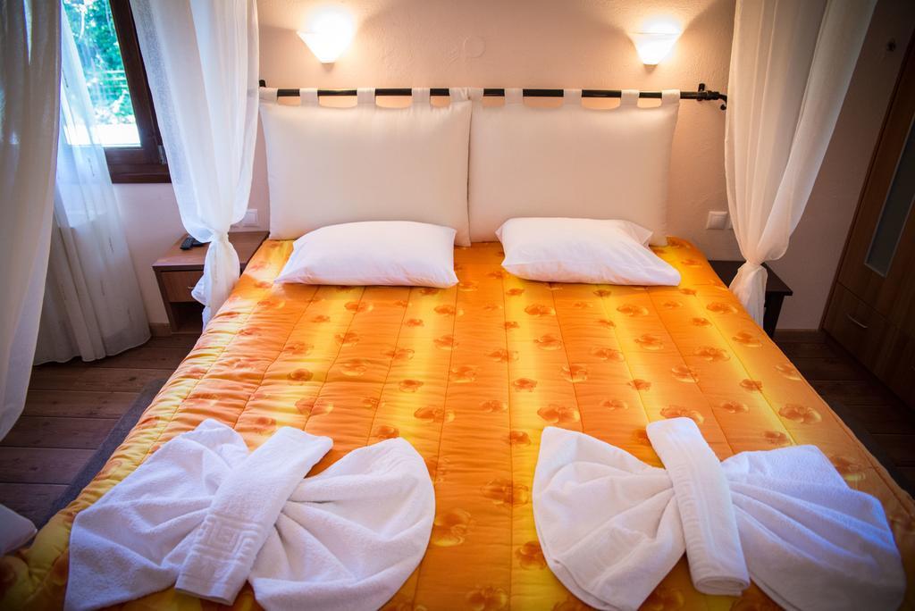 Kallisto Guesthouse ツァガラダ エクステリア 写真